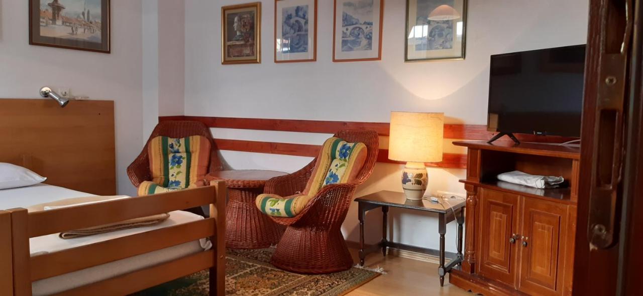 Tower House Guest house *